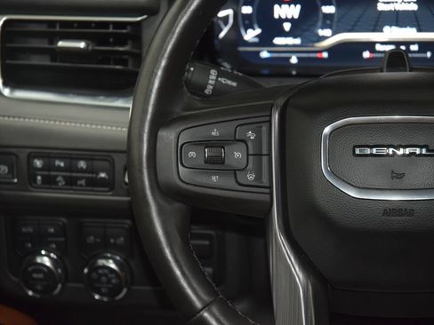 Used 2023 GMC Yukon Denali Ultimate AWD/4WD image 39