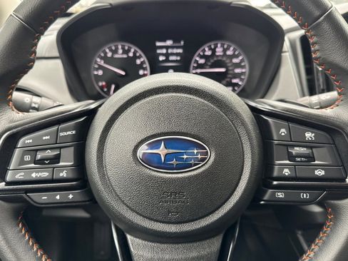 Certified 2025 Subaru Crosstrek 2.5i Limited w/ Crosstrek Mirror Package image 27