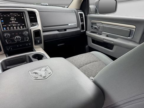 Used 2017 RAM 1500 Big Horn AWD/4WD image 23