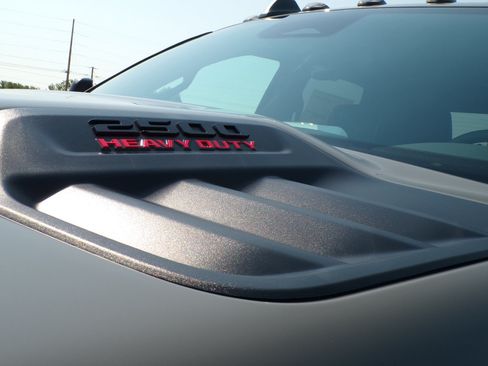 New 2026 RAM 2500 Limited AWD/4WD image 10