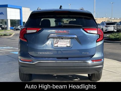 Used 2024 GMC Terrain SLT AWD/4WD image 6