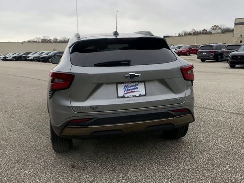 Used 2025 Chevrolet Trax ACTIV w/ Driver Confidence Package image 8