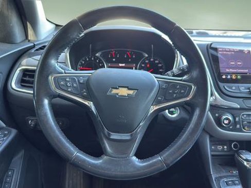 Used 2020 Chevrolet Equinox Premier AWD/4WD image 9