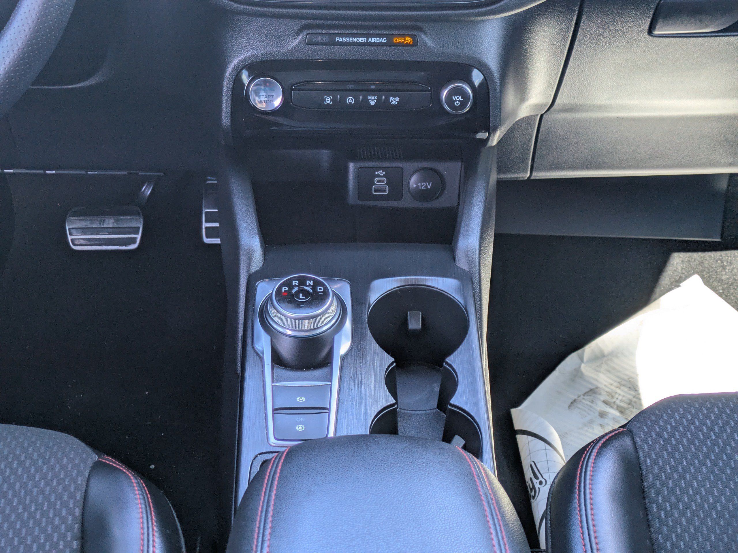 Used 2024 Ford Escape ST-Line w/ Tech Pack #1 FWD image 18