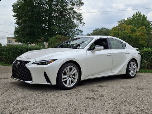 Used 2021 Lexus IS 300 AWD w/ Comfort Package image 3