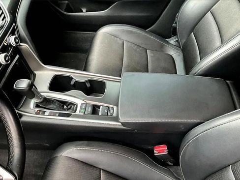 Used 2022 Honda Accord Sport image 17