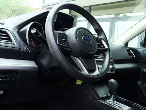 Used 2018 Subaru Outback 2.5i image 39