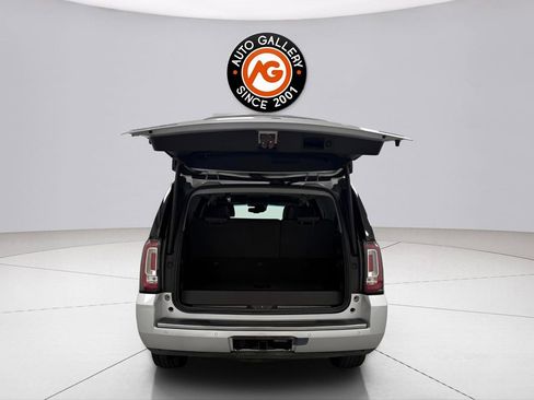 Used 2018 GMC Yukon Denali image 20