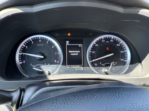 Used 2019 Toyota Highlander Limited Platinum image 18