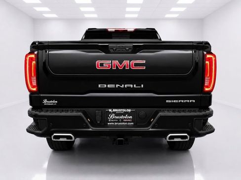 Used 2025 GMC Sierra 1500 Denali AWD/4WD image 11