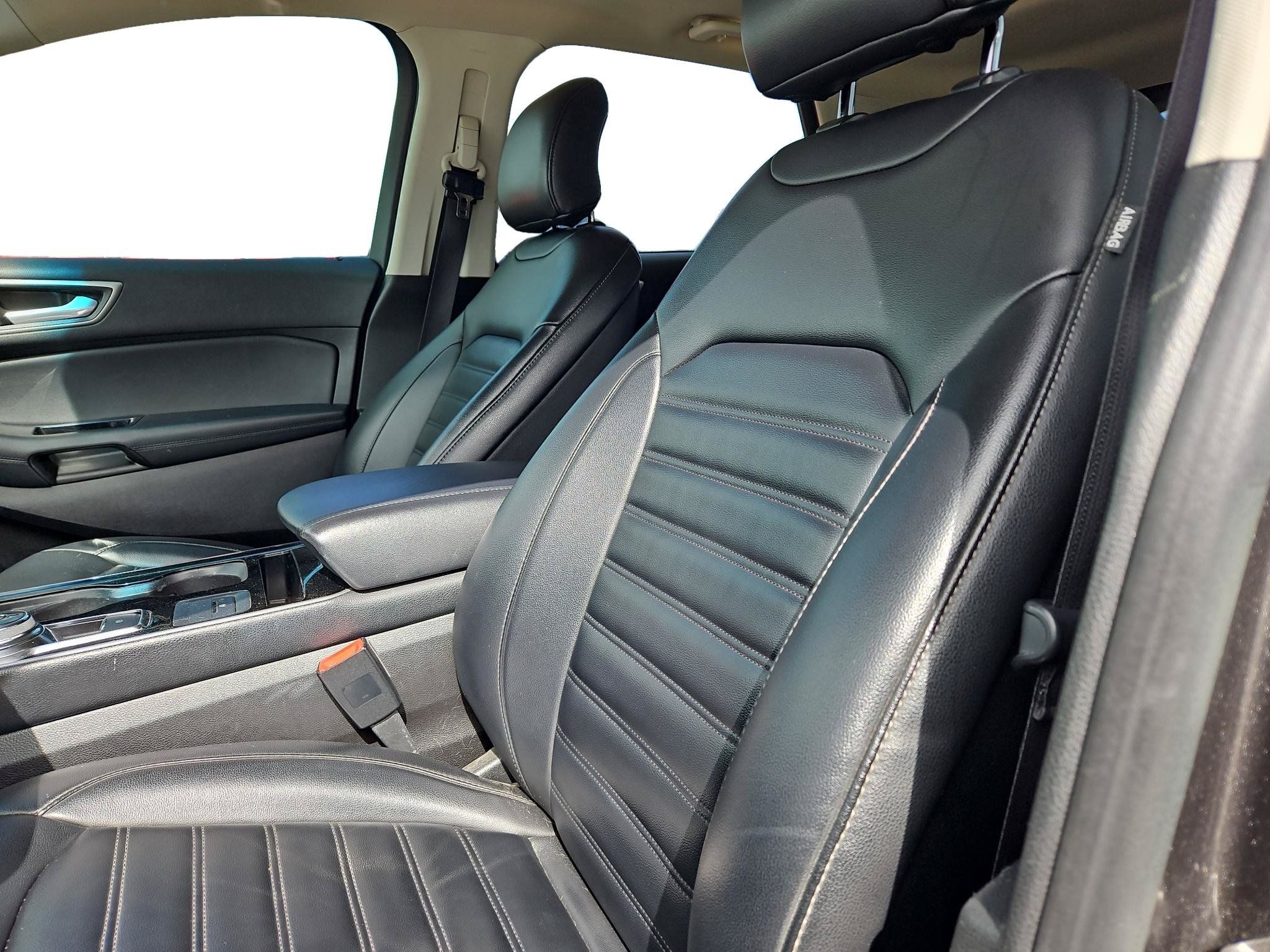 Used 2019 Ford Edge SEL AWD/4WD image 7