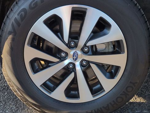 Certified 2023 Subaru Outback Premium image 14