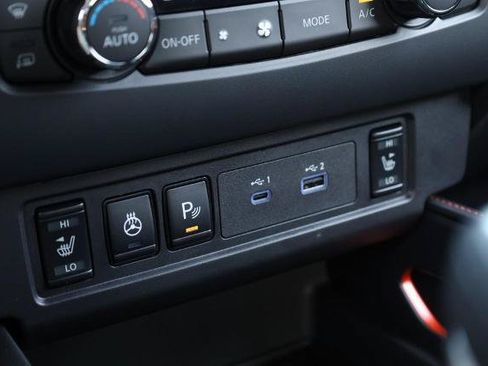 New 2026 Nissan Frontier PRO-4X w/ Pro-4x Convenience Package AWD/4WD image 15