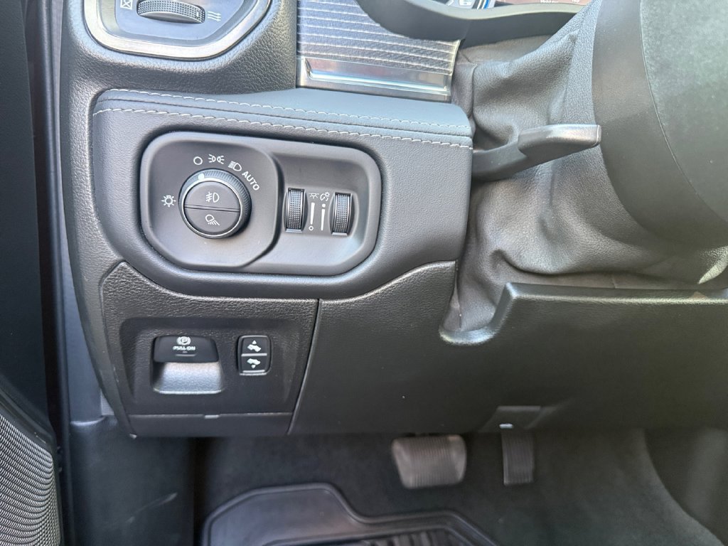 Used 2021 RAM 1500 Limited AWD/4WD image 22