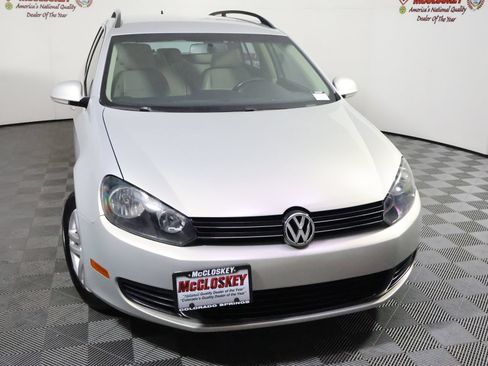 Used 2010 Volkswagen Jetta TDI FWD image 17