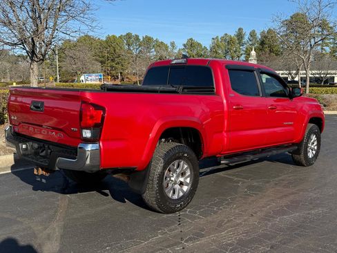 Used 2018 Toyota Tacoma SR5 image 6