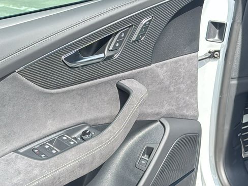 New 2026 Audi RS Q8 performance image 12