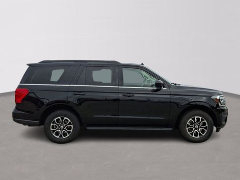 Certified 2024 Ford Expedition XLT AWD/4WD image 7