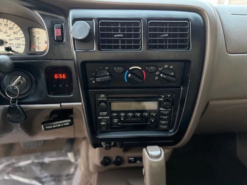 Used 2001 Toyota Tacoma PreRunner image 24