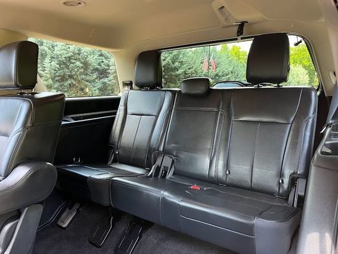 Used 2022 Ford Expedition XLT RWD image 40