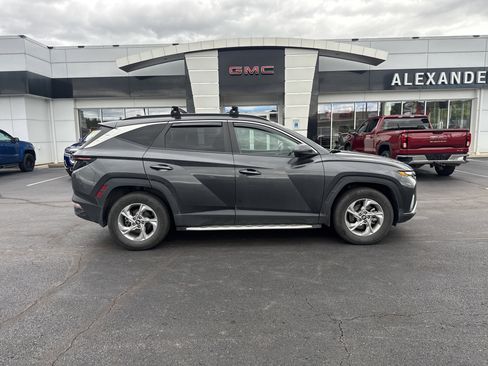Used 2022 Hyundai Tucson SEL AWD/4WD image 2