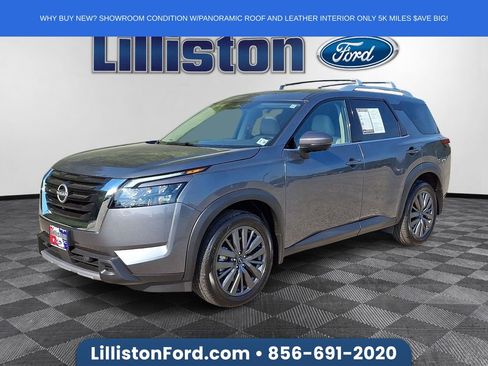 Used 2025 Nissan Pathfinder SL w/ SL Premium Package AWD/4WD image 1