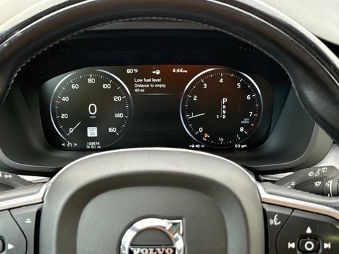 Used 2020 Volvo XC60 T5 Momentum w/ Protection Package AWD/4WD image 14