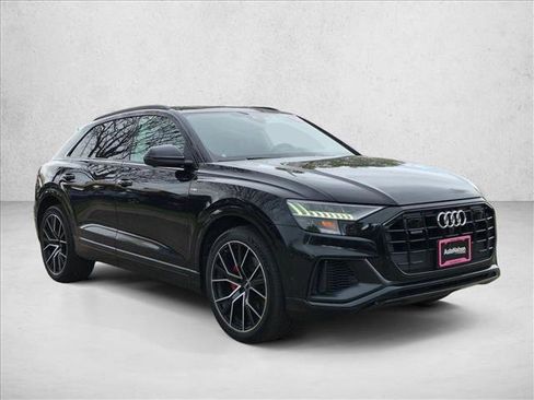 Used 2019 Audi Q8 Prestige AWD/4WD image 3