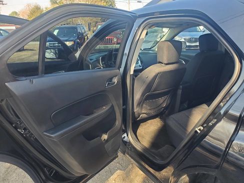 Used 2017 Chevrolet Equinox LT w/ Convenience Package FWD image 14