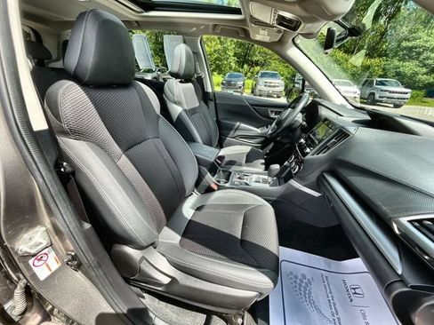 Used 2020 Subaru Forester Premium AWD/4WD image 27