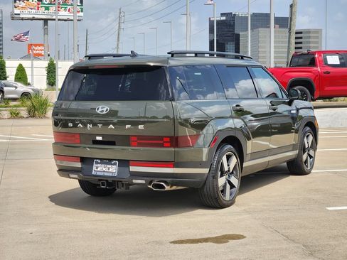 Used 2025 Hyundai Santa Fe Limited FWD image 7
