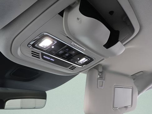 Used 2025 Lincoln Aviator Reserve w/ Equipment Group 201A image 18