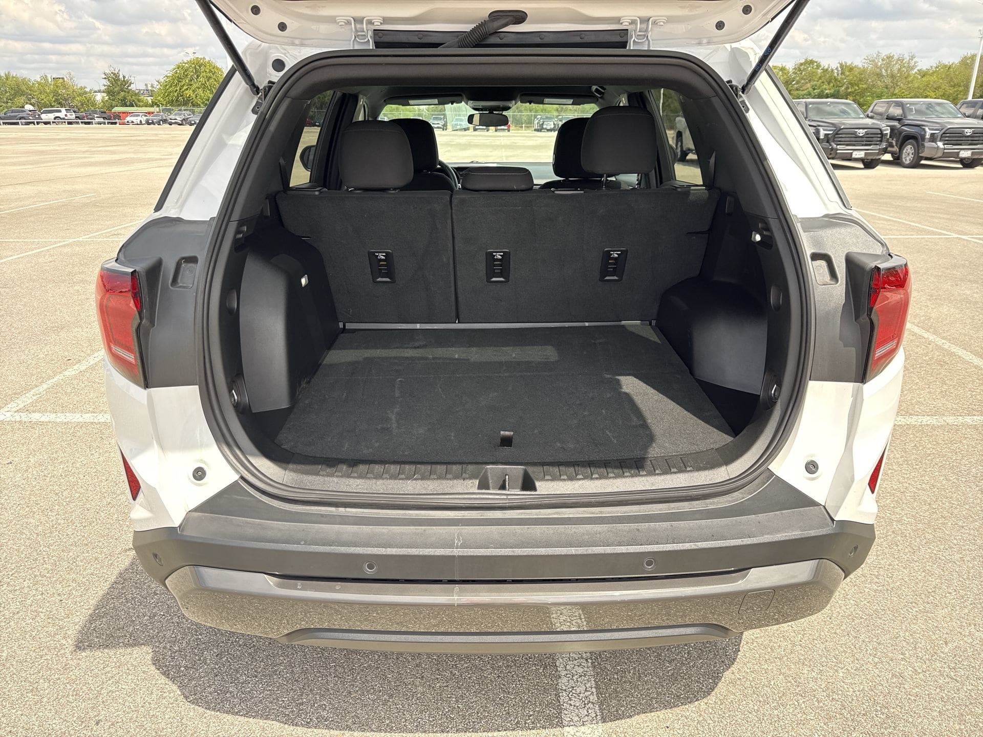 Used 2026 GMC Terrain Elevation FWD image 20