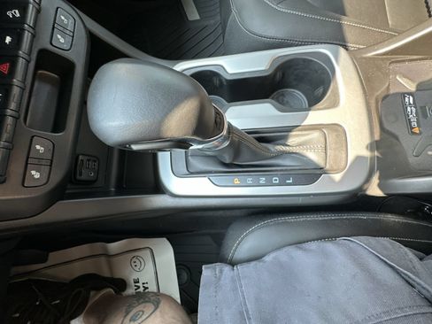 Used 2022 Chevrolet Colorado ZR2 AWD/4WD image 20