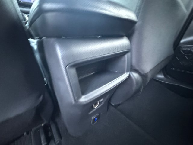 Used 2021 Toyota RAV4 LE FWD image 30