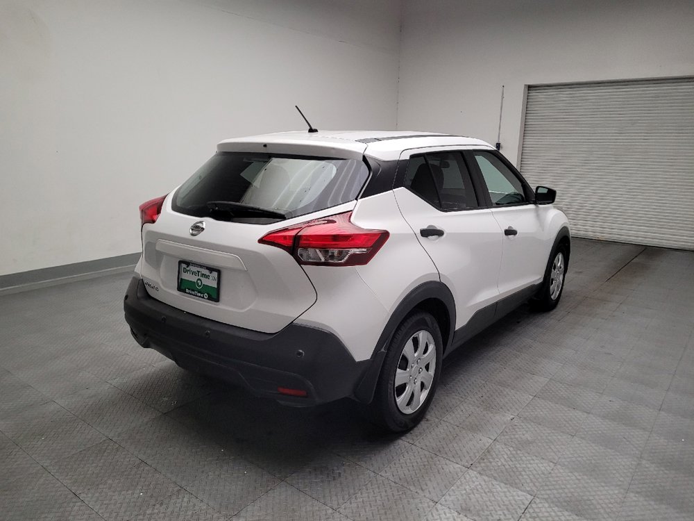 Used 2020 Nissan Kicks S FWD image 9