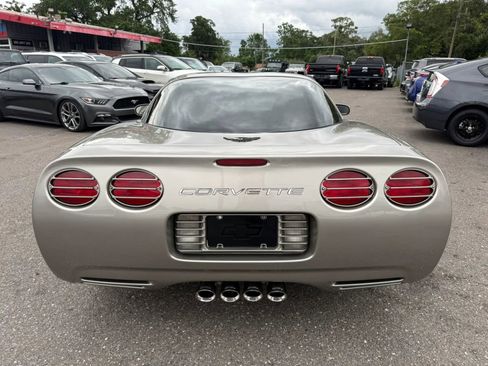 Used 2000 Chevrolet Corvette Coupe w/ Roof Pkg RWD image 6