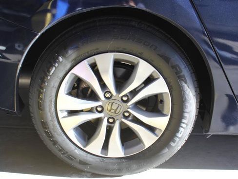 Used 2015 Honda Accord LX image 34