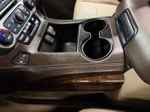 Used 2017 Chevrolet Tahoe LT w/ LT Signature Package image 56