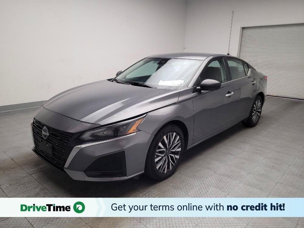 Used 2025 Nissan Altima 2.5 SV FWD image 1