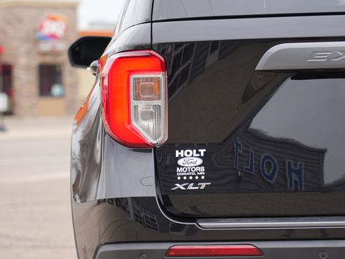 Used 2023 Ford Explorer XLT w/ Equipment Group 202A image 14