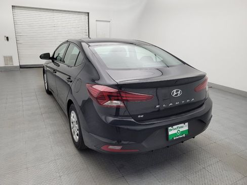 Used 2019 Hyundai Elantra SE w/ Cargo Package FWD image 6