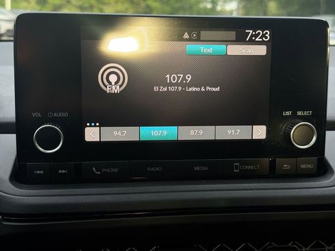 Used 2023 Honda Accord EX image 12