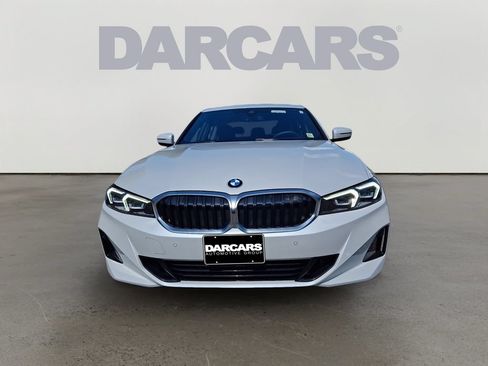 Certified 2025 BMW 330i xDrive Sedan w/ Convenience Package AWD/4WD image 2