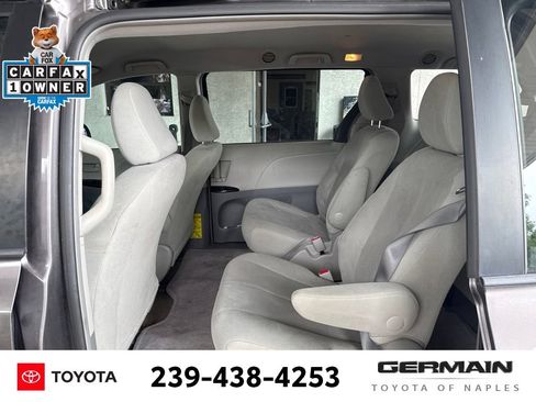 Used 2013 Toyota Sienna L FWD image 12