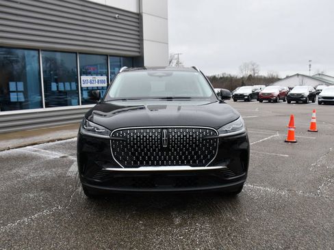 New 2026 Lincoln Aviator Reserve w/ Illumination Package AWD/4WD image 10