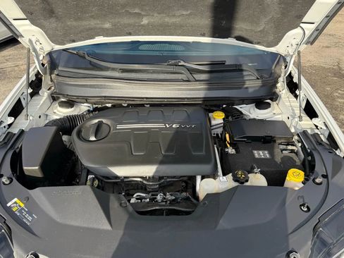 Used 2020 Jeep Cherokee Trailhawk image 22