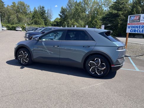 Used 2024 Hyundai Ioniq 5 SEL AWD/4WD image 3