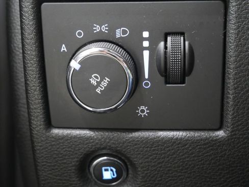 Used 2017 Jeep Grand Cherokee Laredo w/ Quick Order Package 23E image 14