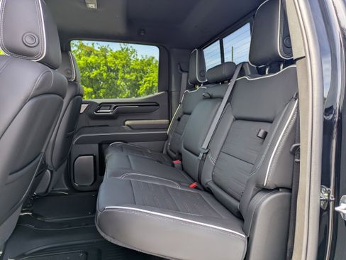 New 2026 GMC Sierra 1500 AT4X AWD/4WD image 16